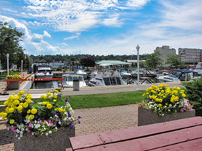 The image from Midlnad, Ontario, Canada