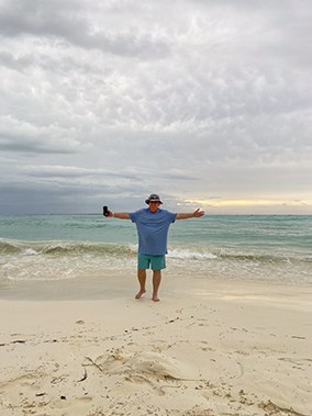 An image from the balcony onto the sea