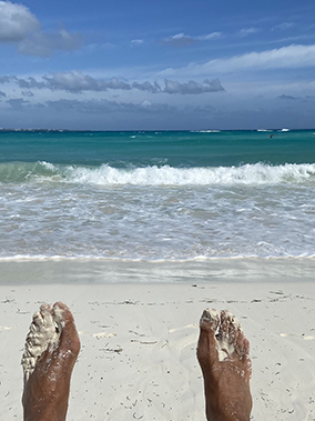 An image from the balcony onto the sea