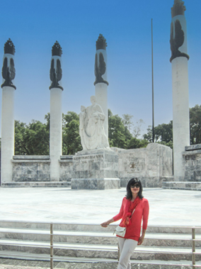 An image of La Gruta restaurant from our album