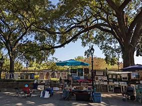 An image from New Orleans French quarter from our Album