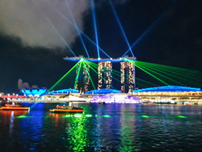 Images of Singapore Marina Bay at night!